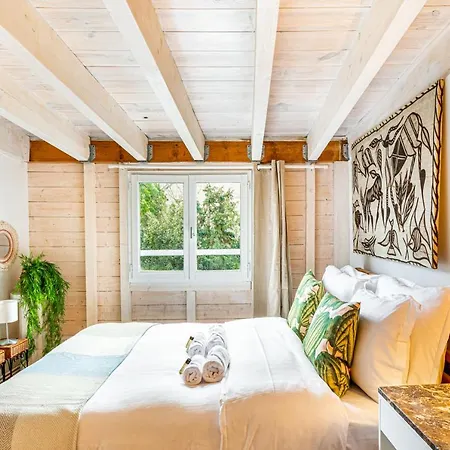 Double 210 Sqm Up To 18 Guests, Des Ammonites 2&3 *